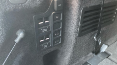 Land Rover Discovery 3.0 D300 R-Dynamic HSE 5dr Auto Diesel Station Wagon